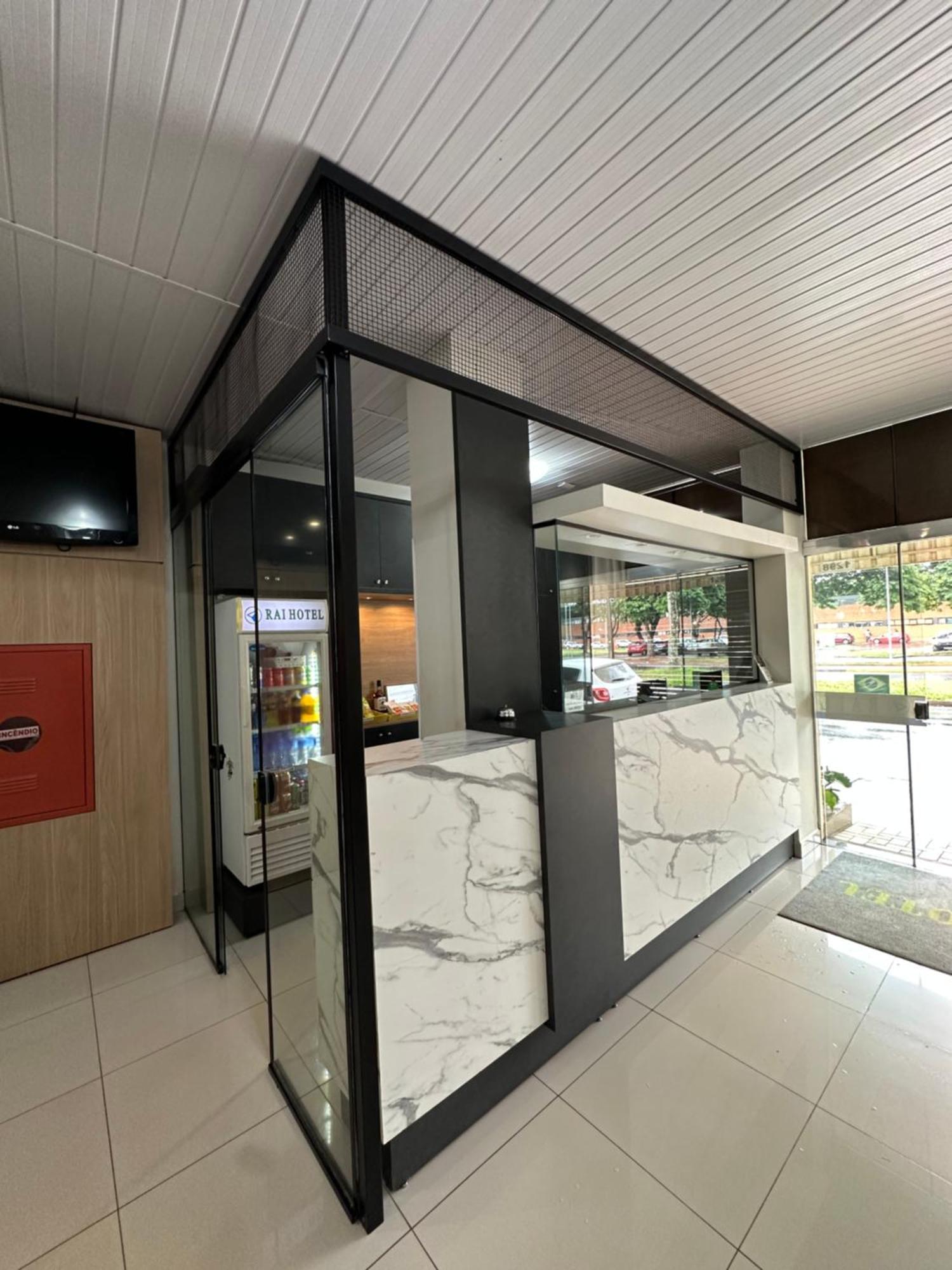Rai Hotel - Proximo A Prefeitura Каскавел Экстерьер фото