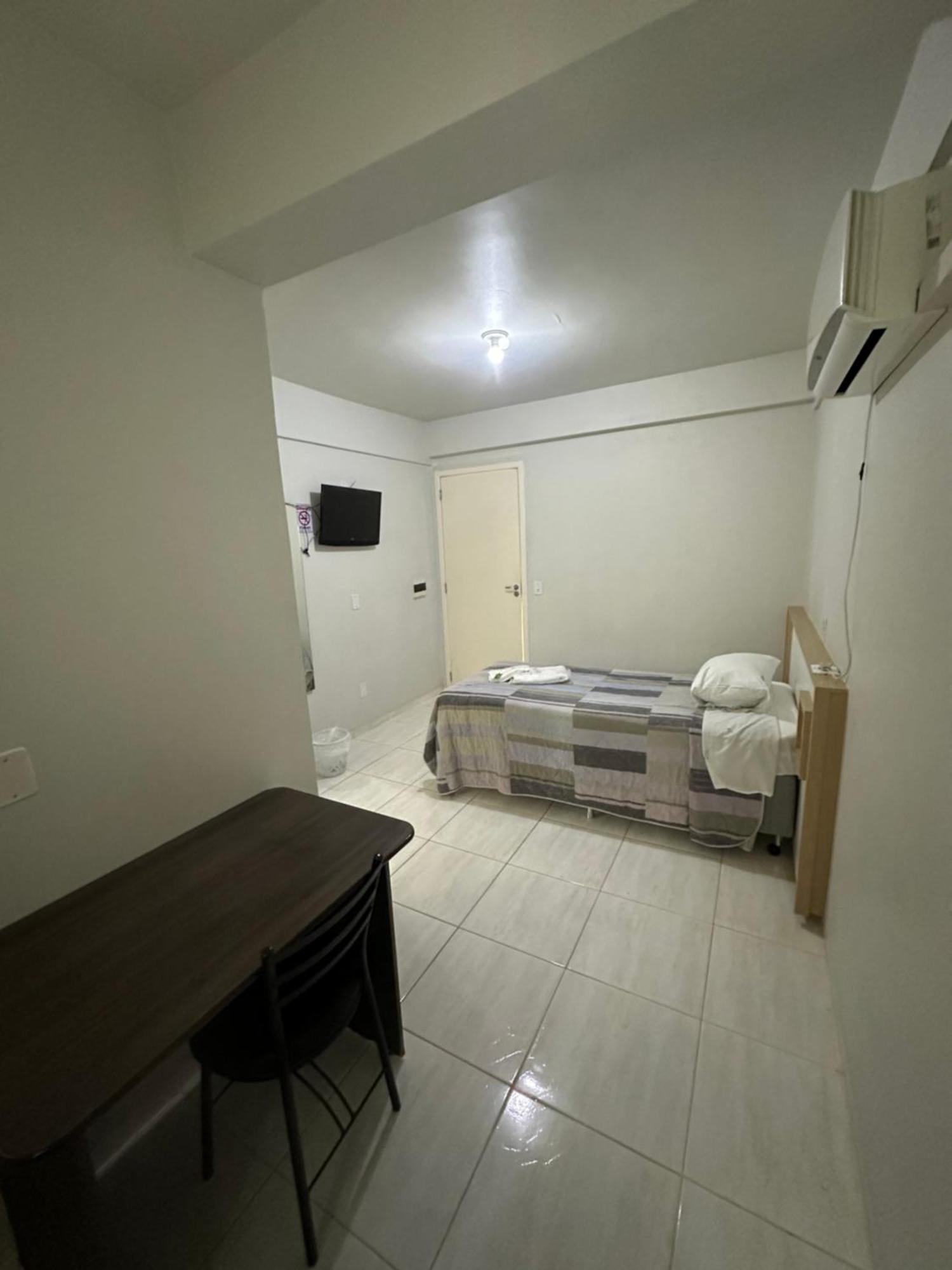 Rai Hotel - Proximo A Prefeitura Каскавел Экстерьер фото