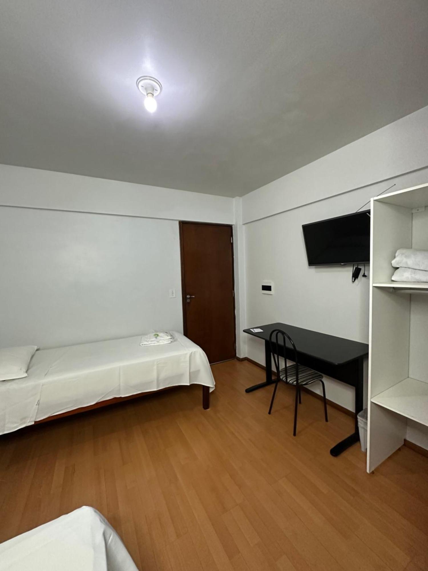 Rai Hotel - Proximo A Prefeitura Каскавел Экстерьер фото