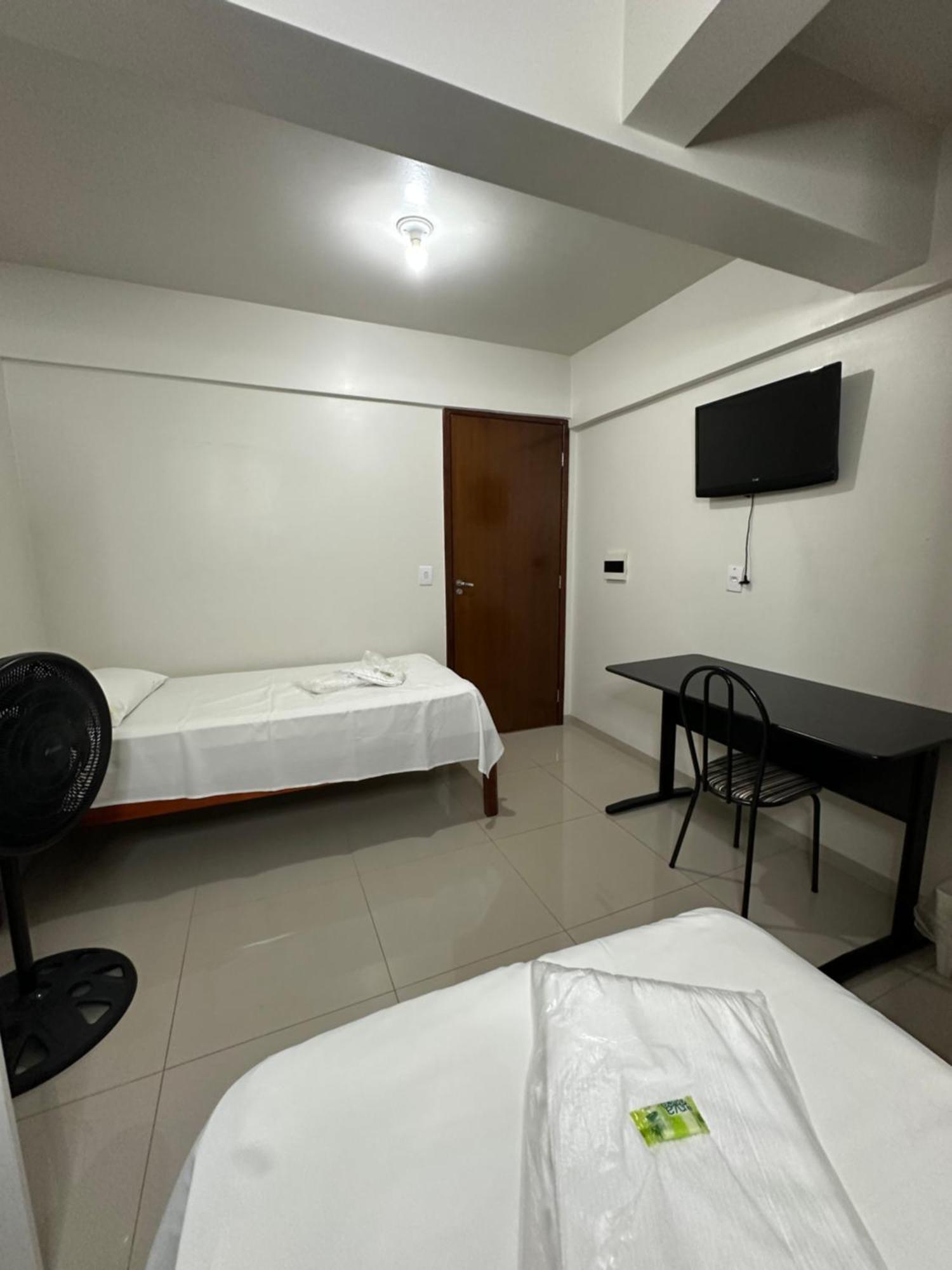 Rai Hotel - Proximo A Prefeitura Каскавел Экстерьер фото